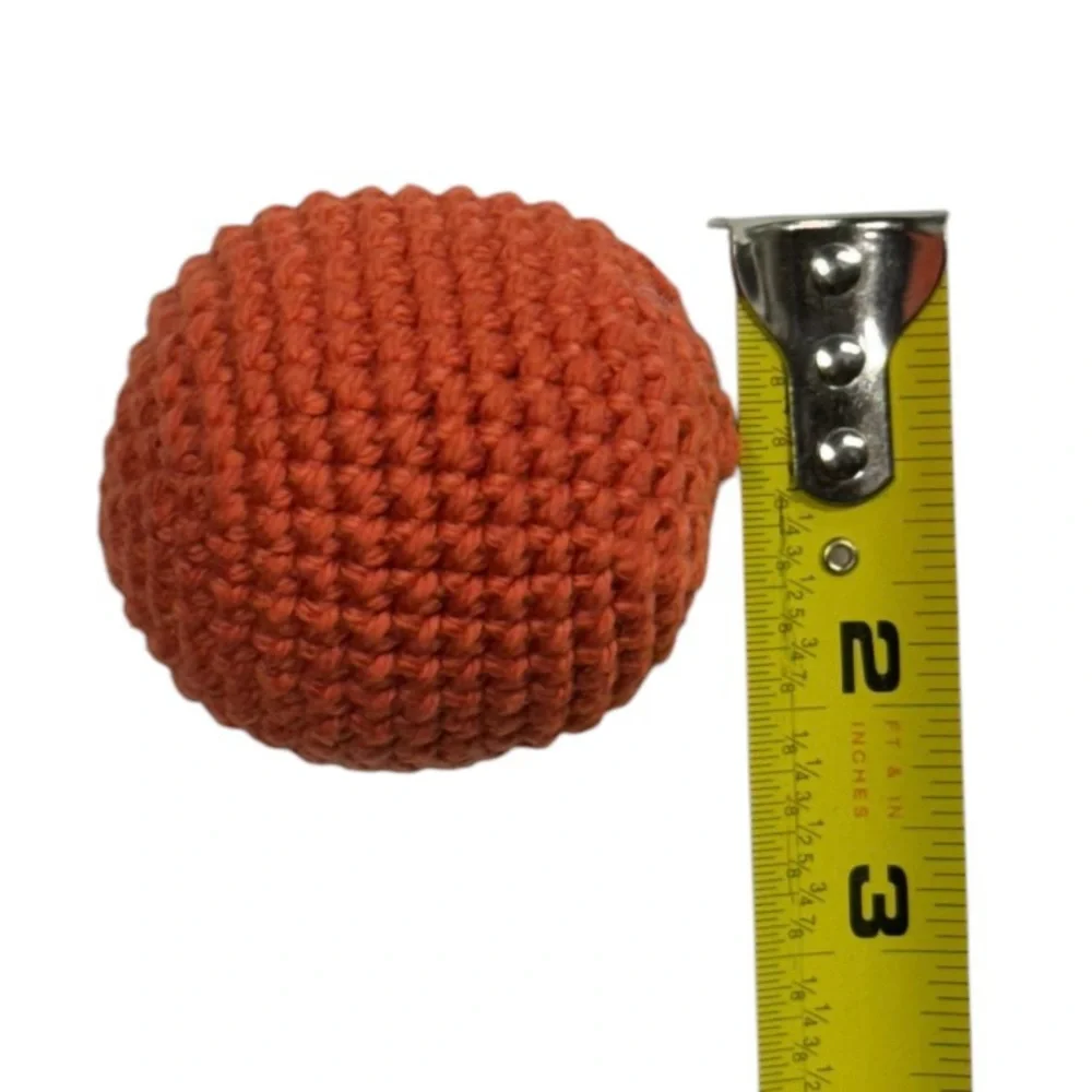 100% handmade crochet ball toy for cats with catnip inside! 100% cotton yarn toy